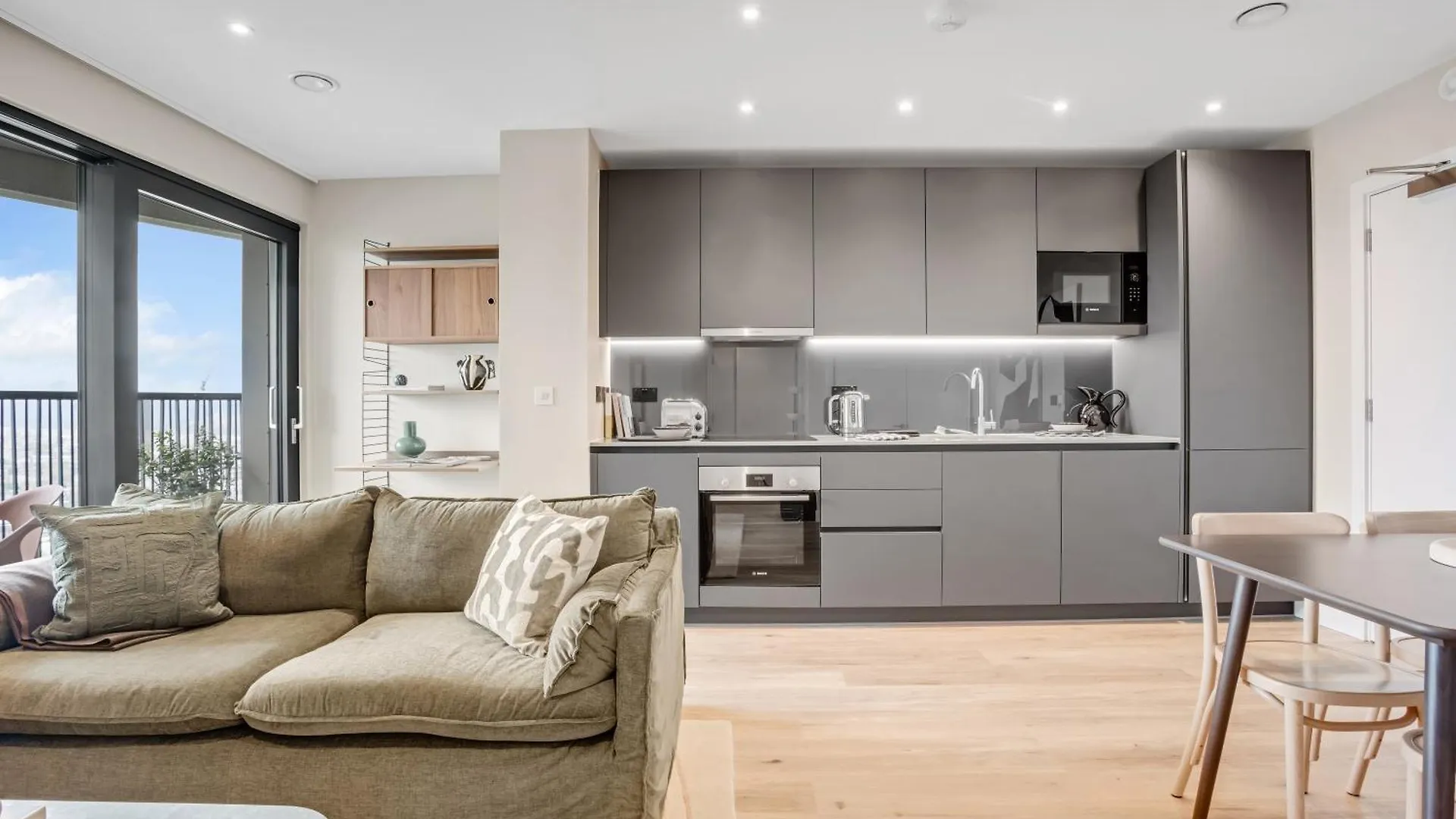 Riverstone Heights London Apartment