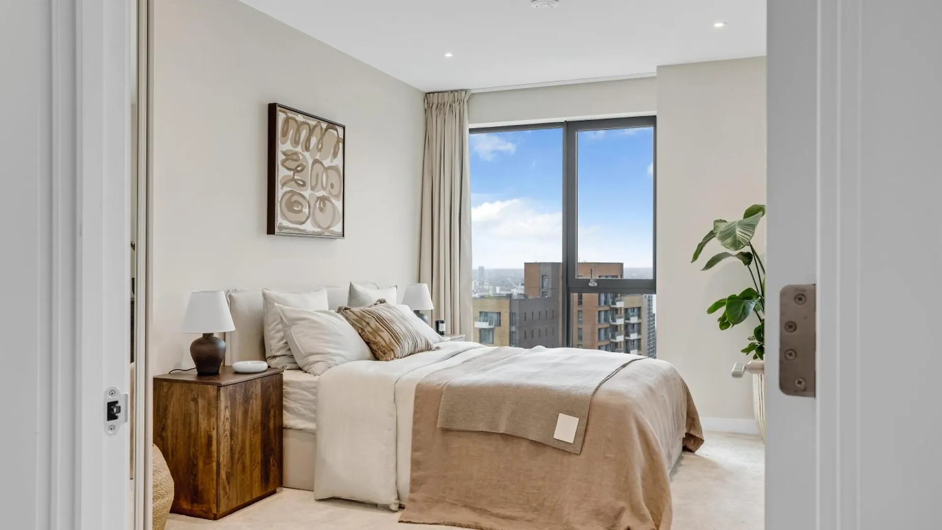 Apartment Riverstone Heights London